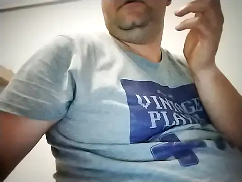 Snapshot of panchitoesp chatting on 1, 11, 2025 panchitoesp online show from 1, 11, 2025