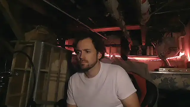 Snapshot of Amcobra chatting on 15, 12, 2025 Amcobra online show from 15, 12, 2025