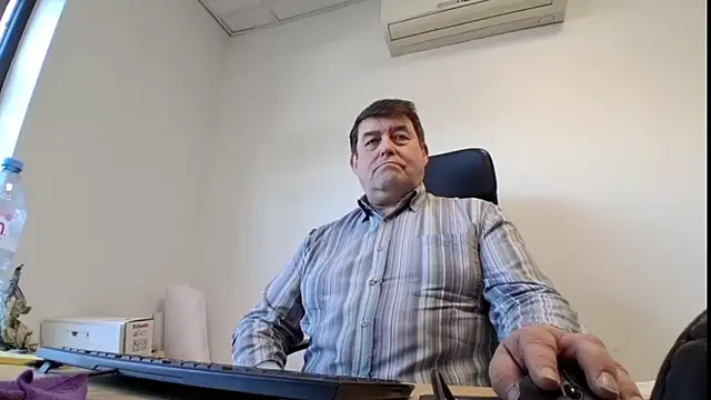 Snapshot of sympatrique chatting on 27, 4, 2026 sympatrique online show from 27, 4, 2026