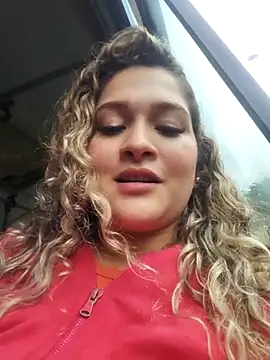 Snapshot of Sara_smiiith211 chatting on 6, 3, 2025 Sara smiiith211 online show from 6, 3, 2025