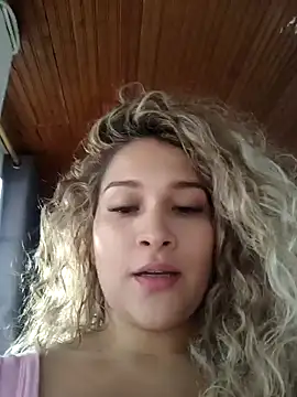 Snapshot of Sara_smiiith211 chatting on 24, 1, 2025 Sara smiiith211 online show from 24, 1, 2025