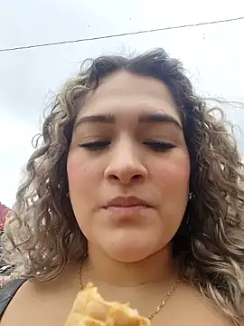 Sara smiiith211 online show from 2, 4, 2026