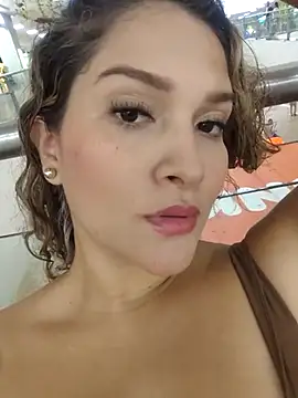 Snapshot of Sara_smiiith211 chatting on 4, 3, 2025 Sara smiiith211 online show from 4, 3, 2025