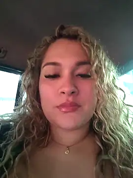 Sara smiiith211 online show from 17, 12, 2025