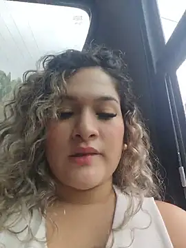 Snapshot of Sara_smiiith211 chatting on 7, 6, 2026 Sara smiiith211 online show from 7, 6, 2026