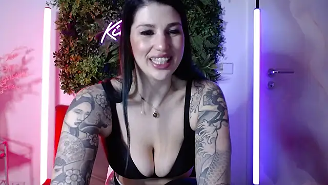 KiraKane1 online show from 25, 2, 2025