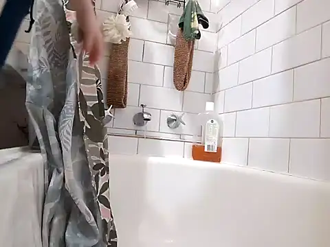 Snapshot of bukkakebae1 chatting on 5, 12, 2024 bukkakebae1 online show from 5, 12, 2024