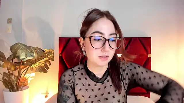 Emilywatsonn online show from 29, 10, 2025