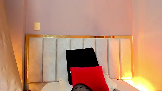 Emilywatsonn online show from 29, 11, 2025