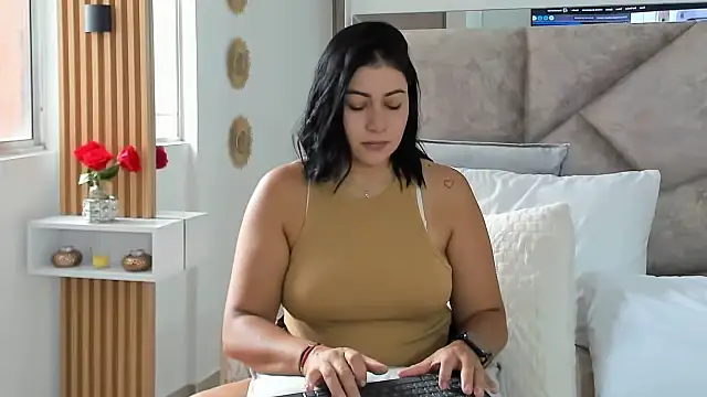 EmilyPeytonn online show from 12, 10, 2025