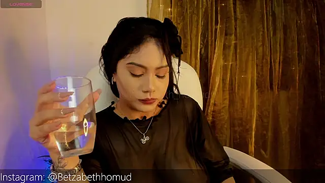 BetzabethHomud0 online show from 8, 2, 2025