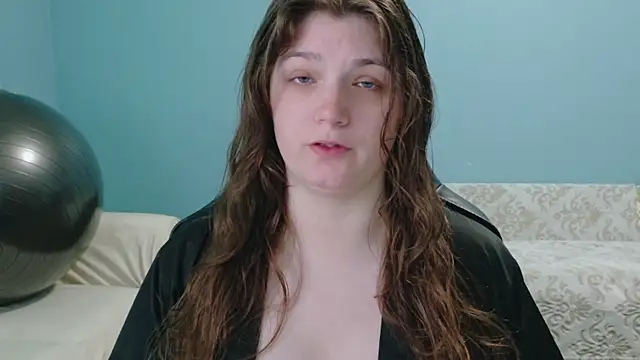 Snapshot of TreeJeanne chatting on 2, 6, 2026 TreeJeanne online show from 2, 6, 2026