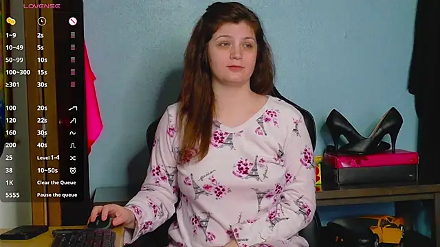 TreeJeanne online show from 4, 11, 2025