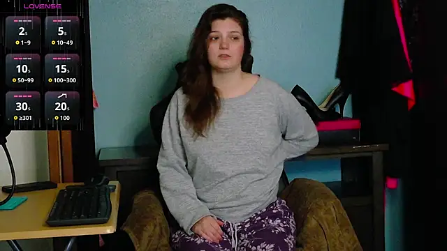 TreeJeanne online show from 8, 10, 2025