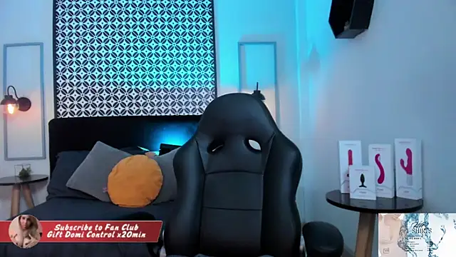 Melanie silver  online show from 29, 11, 2025