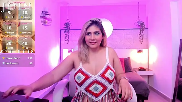 Snapshot of Melanie_silver_ chatting on 21, 2, 2025 Melanie silver online show from 21, 2, 2025