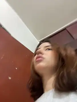 Lia sex69 online show from 18, 3, 2025