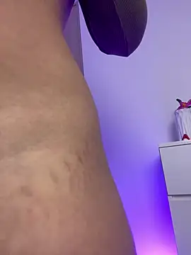 Lia sex69 online show from 9, 2, 2026