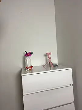 Lia sex69 online show from 12, 2, 2026