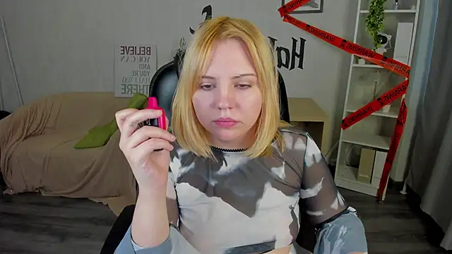 Stacy Luv online show from 1, 11, 2025