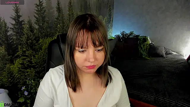 Stacy Luv online show from 5, 3, 2026