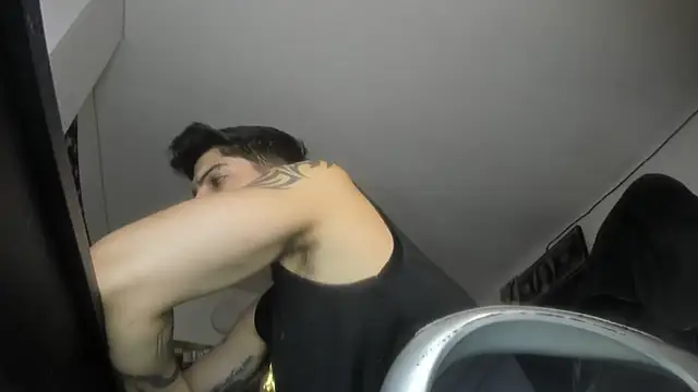 Snapshot of charlie_hotxxx chatting on 16, 10, 2025 charlie hotxxx online show from 16, 10, 2025