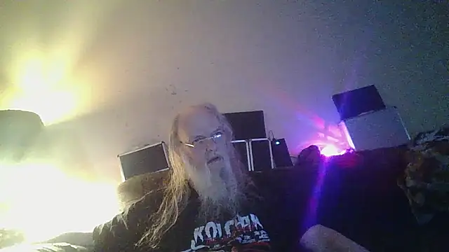 VicFerrari1 online show from 17, 7, 2026