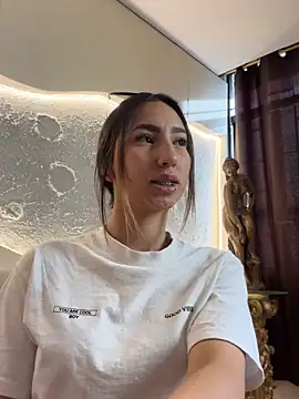 Snapshot of _Emma_Valka chatting on 11, 11, 2025 Emma Valka online show from 11, 11, 2025