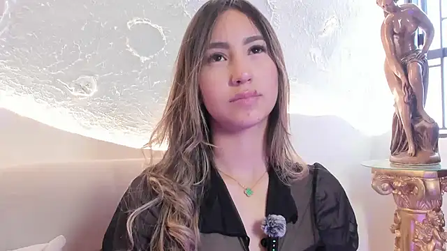 Snapshot of _Emma_Valka chatting on 19, 10, 2025 Emma Valka online show from 19, 10, 2025