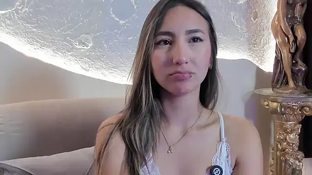  Emma Valka online show from 15, 9, 2025