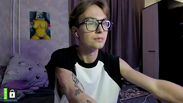 kristianmeow online show from 3, 10, 2025