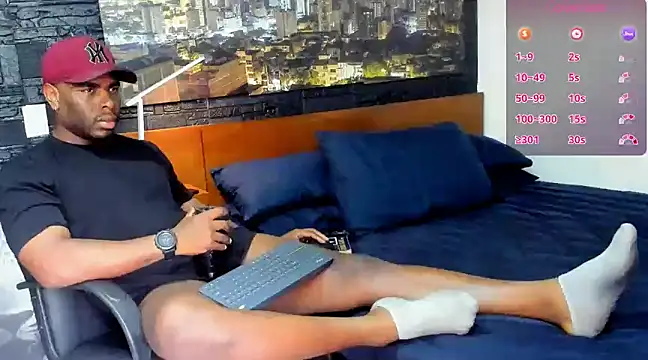 Snapshot of thomas_santtos1 chatting on 23, 2, 2025 thomas santtos1 online show from 23, 2, 2025