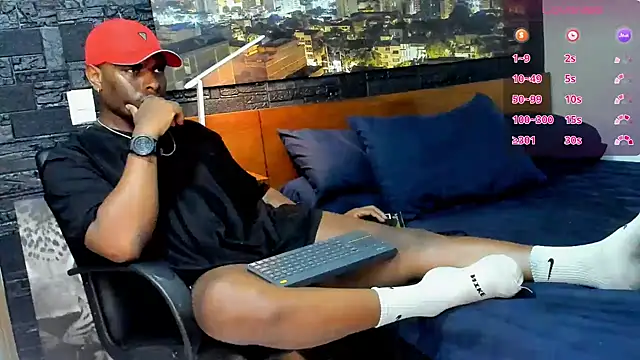 Snapshot of thomas_santtos1 chatting on 14, 3, 2025 thomas santtos1 online show from 14, 3, 2025