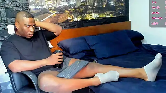 Snapshot of thomas_santtos1 chatting on 27, 2, 2025 thomas santtos1 online show from 27, 2, 2025