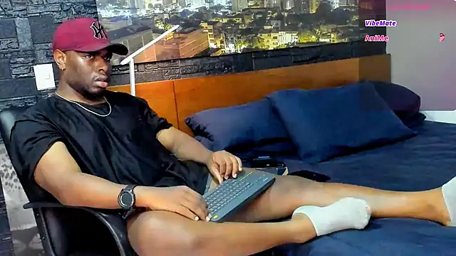 Snapshot of thomas_santtos1 chatting on 3, 3, 2025 thomas santtos1 online show from 3, 3, 2025