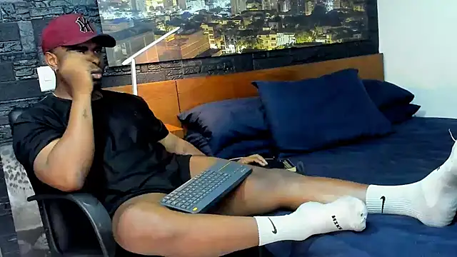 Snapshot of thomas_santtos1 chatting on 13, 3, 2025 thomas santtos1 online show from 13, 3, 2025