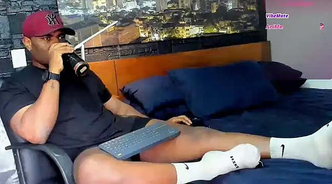 Snapshot of thomas_santtos1 chatting on 14, 3, 2025 thomas santtos1 online show from 14, 3, 2025