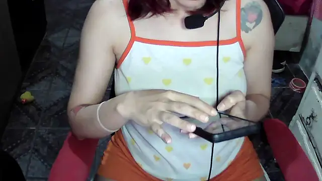 ManuEscarlate13 online show from 7, 11, 2025