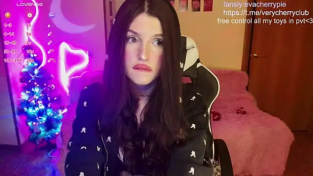 cherry crushhh online show from 20, 1, 2025