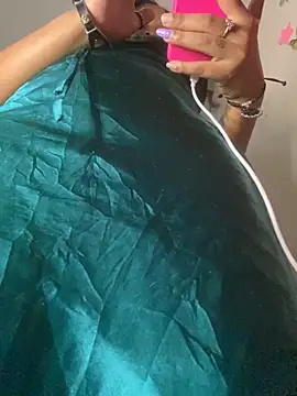 Cherrytowild online show from 11, 11, 2025