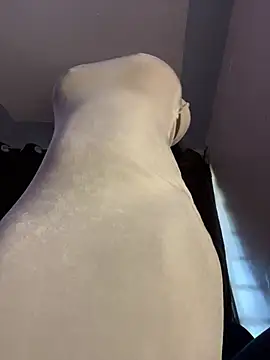 Cherrytowild online show from 14, 1, 2026