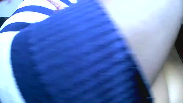 Bustypillows online show from 3, 2, 2026