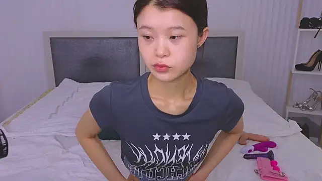 Tina Kim  online show from 27, 2, 2025