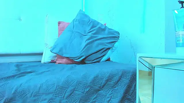 Little Jenni online show from 18, 4, 2026