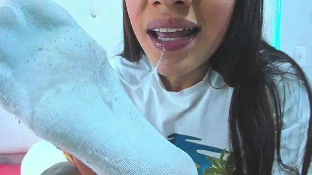 Little Jenni online show from 10, 7, 2026