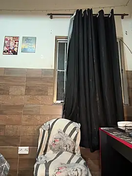 izumikarol online show from 12, 4, 2026