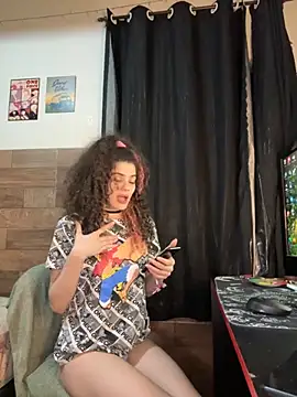 Snapshot of izumikarol chatting on 26, 11, 2025 izumikarol online show from 26, 11, 2025