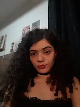 Snapshot of izumikarol chatting on 9, 10, 2025 izumikarol online show from 9, 10, 2025