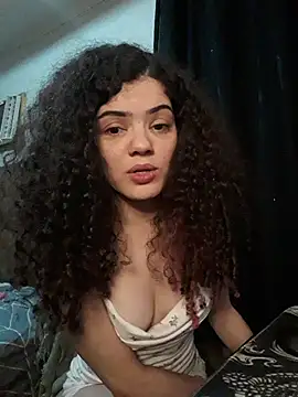 Snapshot of izumikarol chatting on 28, 10, 2025 izumikarol online show from 28, 10, 2025