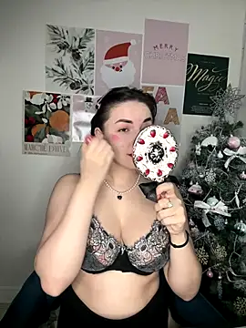 HoneySweetBee online show from 15, 12, 2025